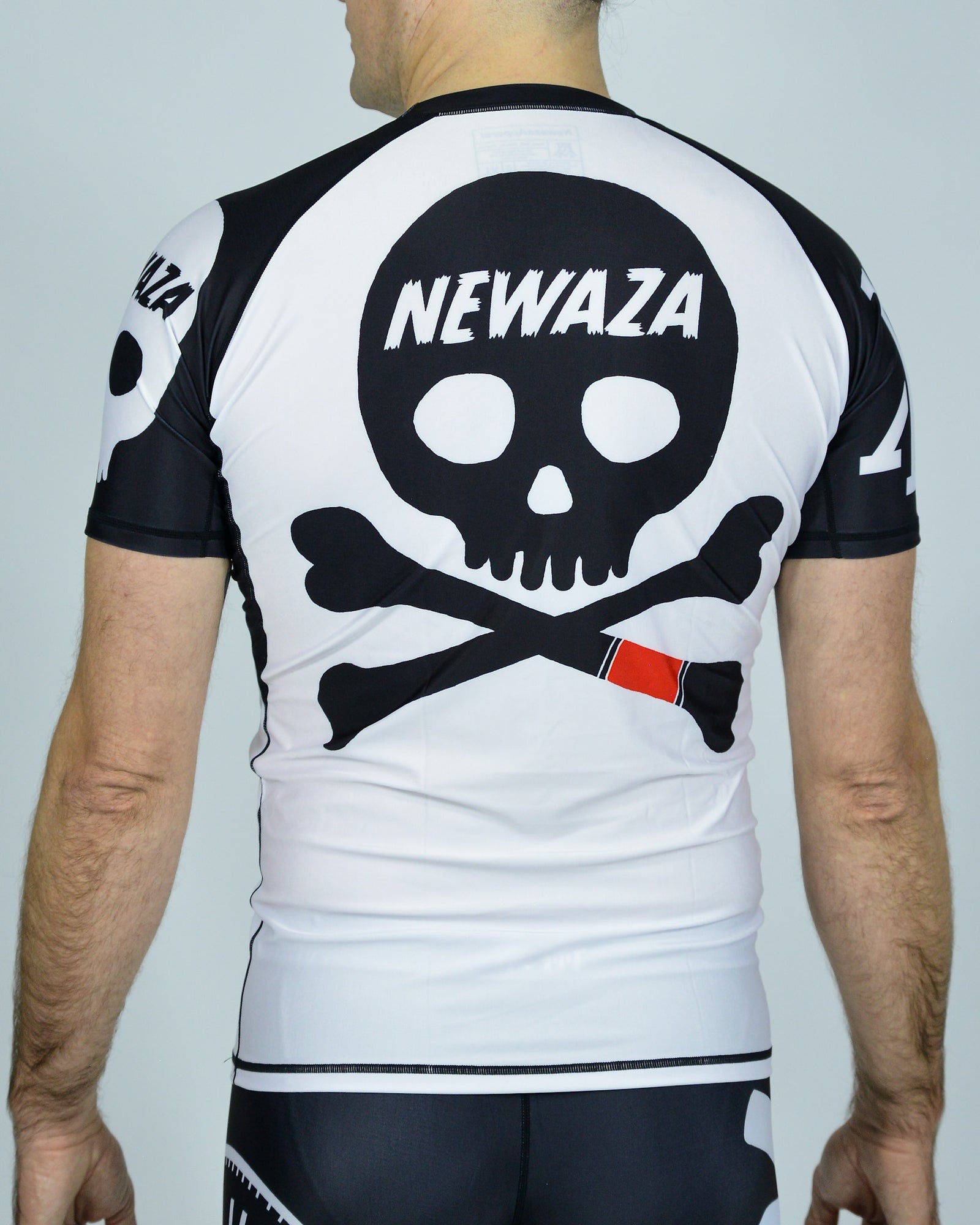 Skull Rashguard